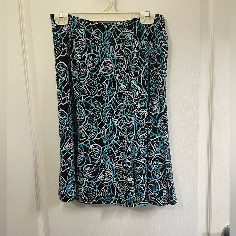Connected Apparel Petite Women's Floral A-Line Skirt Size 10P Knee Length sku395